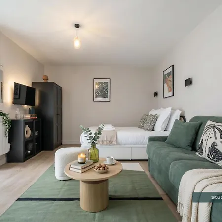 Poeticstay - Montmartre Apartment
