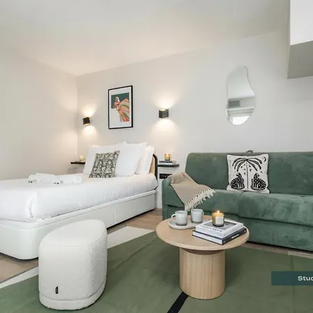 Poeticstay - Montmartre Apartment *